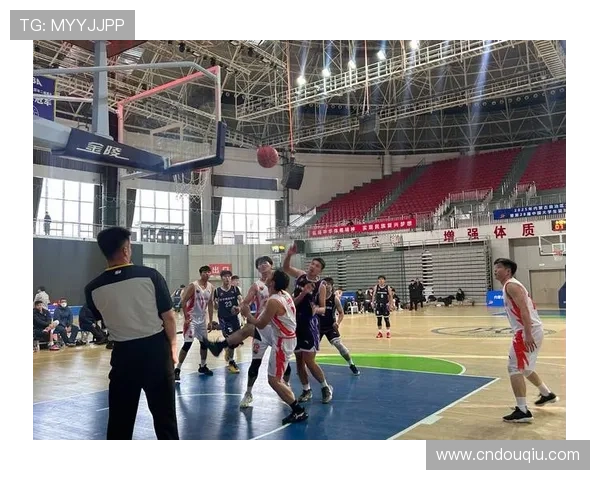 加入斗球体育手机版官方正版的社区，与全球体育爱好者共同讨论赛事热点